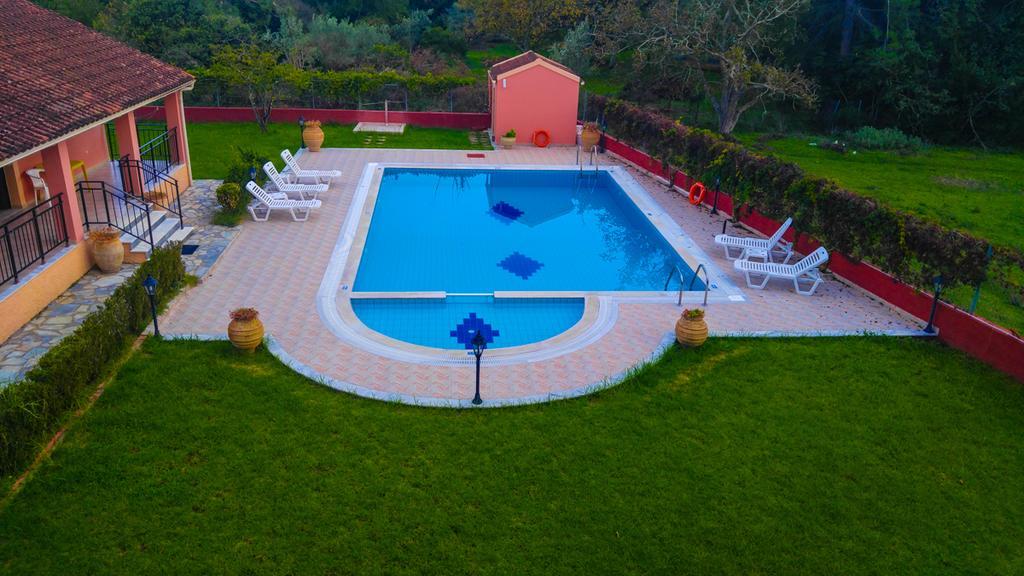 Gregory-Vassilis Apartments Дассия Экстерьер фото